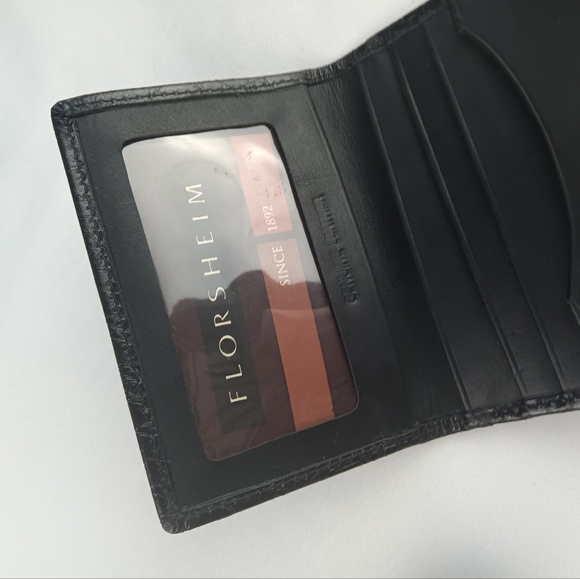 Florsheim Mens Credit Card And ID Holder. - Picture 10 of 12